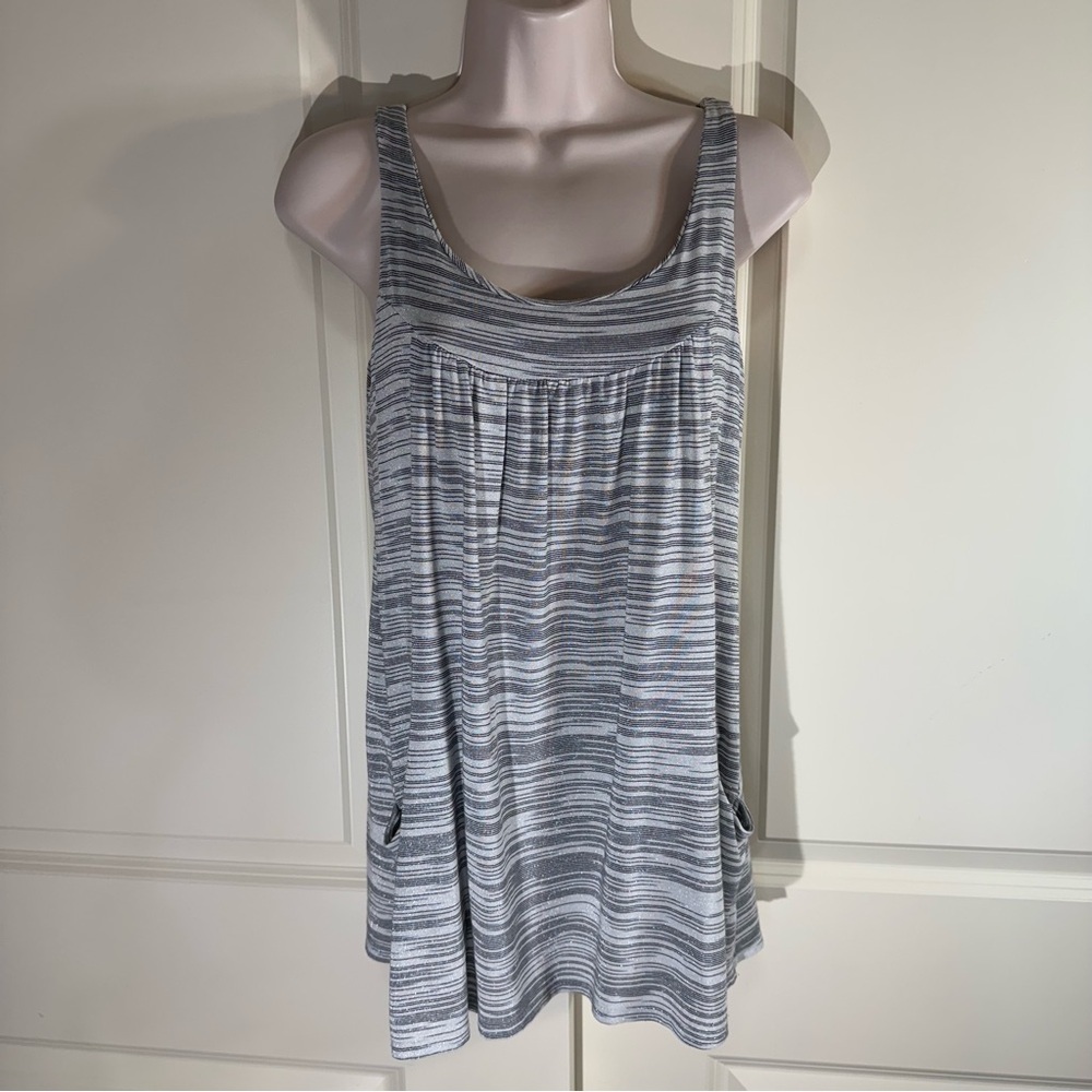Only Hearts Sparkly Gray Striped Tank Top Large